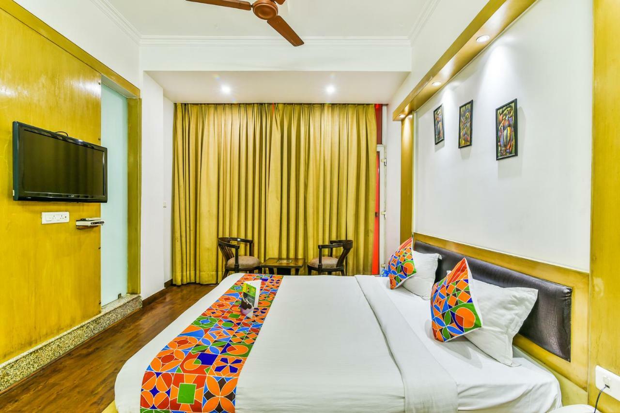 Hotel Parth Inn Ghaziabad Buitenkant foto